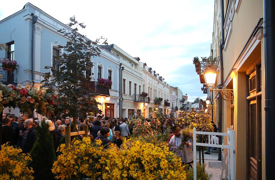 Renovated Aghmashenebeli Avenue opens in Tbilisi geotv.ge